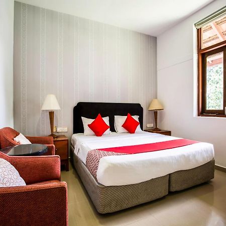 Oyo 104 Pegasus Hotel シンガポール エクステリア 写真