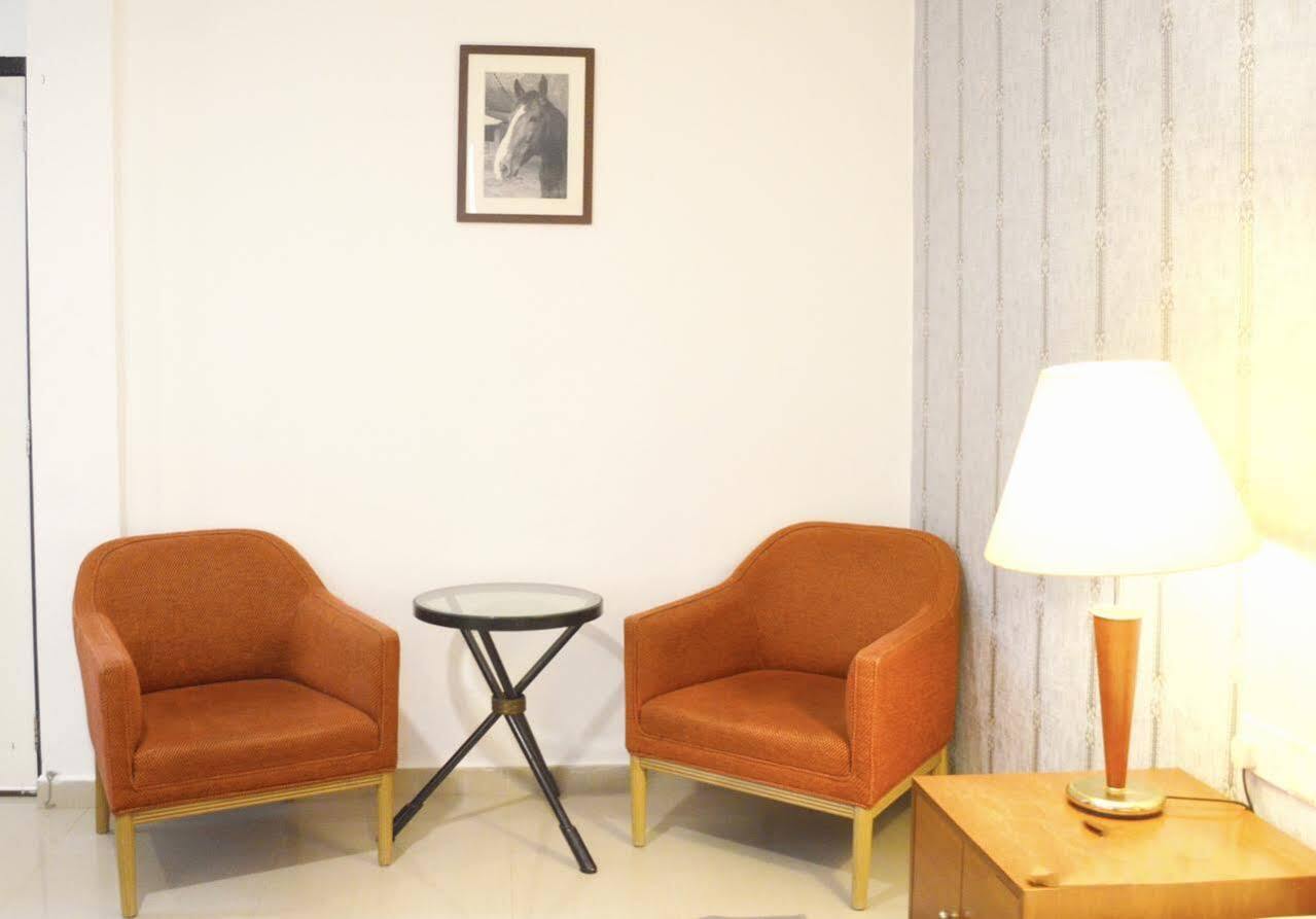 Oyo 104 Pegasus Hotel シンガポール エクステリア 写真