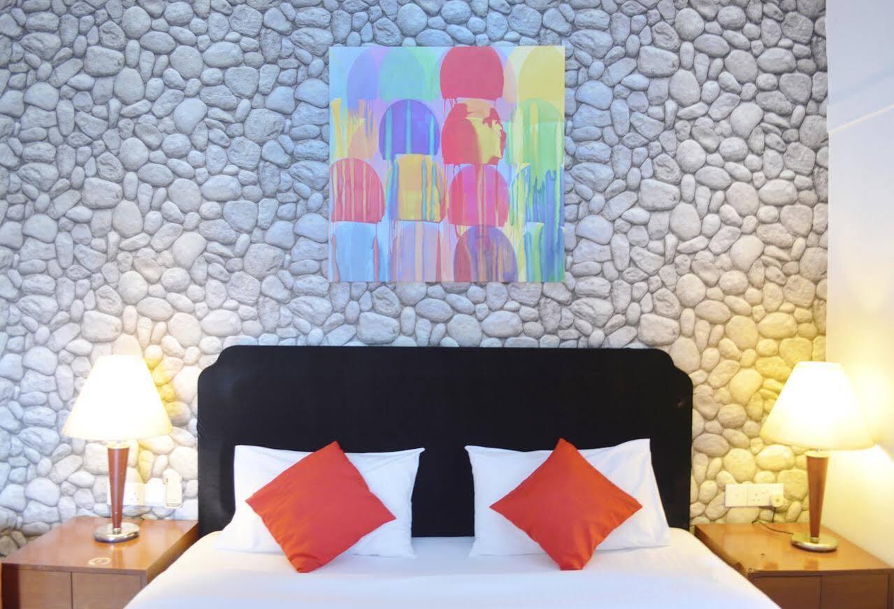 Oyo 104 Pegasus Hotel シンガポール エクステリア 写真